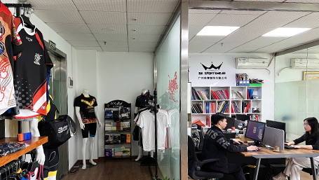 Anpassbare Baseballtrikots